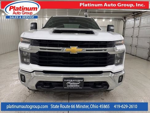 Used 2024 Chevrolet Silverado 2500 LT image 8