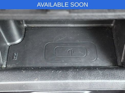 Used 2022 Toyota Tacoma TRD Sport w/ TRD Premium Sport Package AWD/4WD image 25
