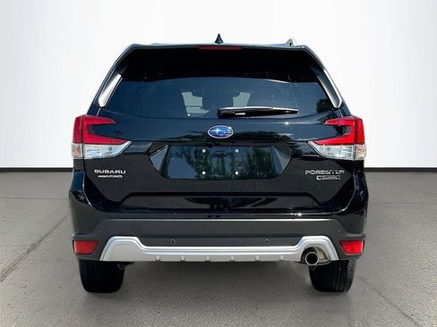Used 2022 Subaru Forester Touring AWD/4WD image 6