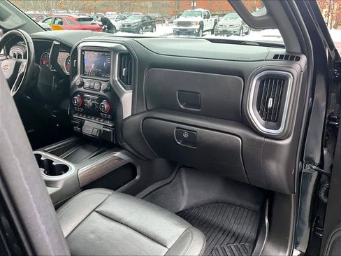 Used 2022 Chevrolet Silverado 1500 LTZ w/ LTZ Premium Package image 13