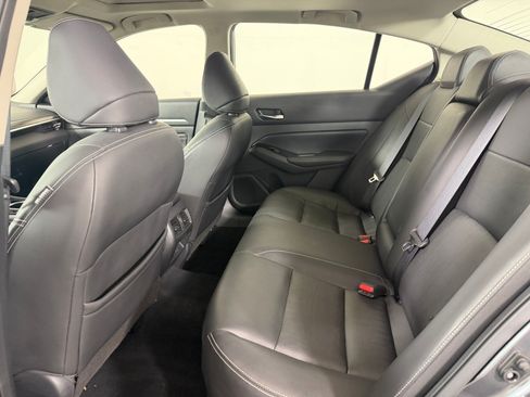 Used 2021 Nissan Altima 2.5 SL FWD image 21