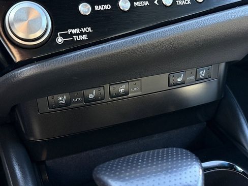 Used 2023 Lexus ES 350 F Sport w/ Accessory Package (Z2) FWD image 21
