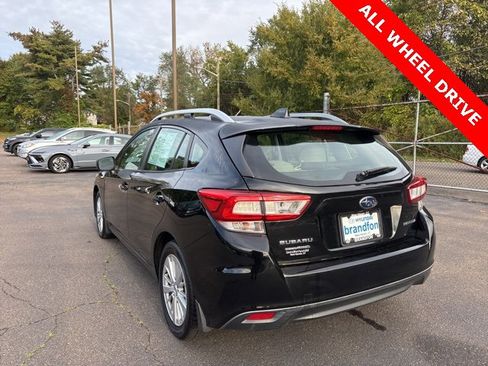Used 2018 Subaru Impreza 2.0i Premium image 4