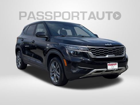 Used 2022 Kia Seltos LX AWD/4WD image 4