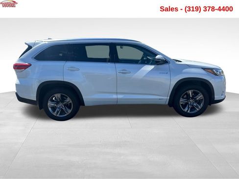 Used 2019 Toyota Highlander Limited Platinum AWD/4WD image 6