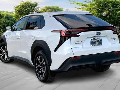 Used 2023 Subaru Solterra AWD image 4