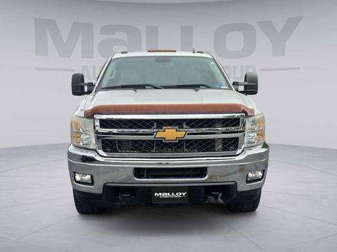 Used 2011 Chevrolet Silverado 3500 LT w/ Interior Plus Package AWD/4WD image 8
