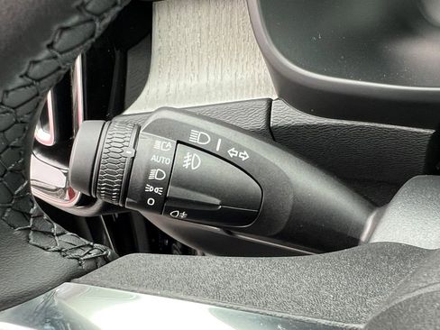 New 2026 Volvo XC40 B5 Ultra w/ Protection Package Premier image 29