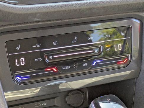 Certified 2023 Volkswagen Tiguan SE image 19