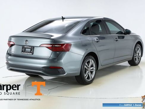 Certified 2023 Volkswagen Jetta SE FWD image 9