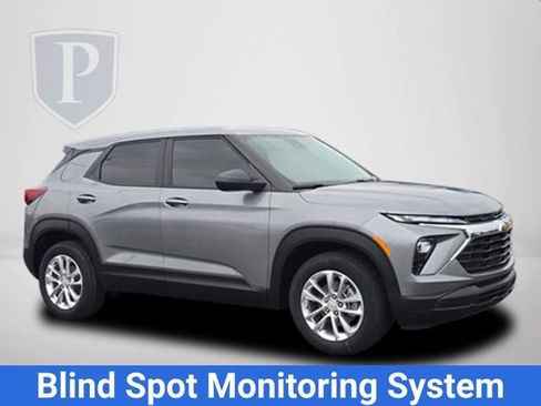 New 2026 Chevrolet TrailBlazer LS FWD image 2