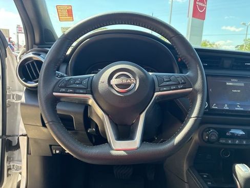 Used 2023 Nissan Kicks SR image 20