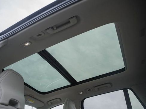 Used 2024 Volvo XC90 B6 Plus w/ Protection Package image 32