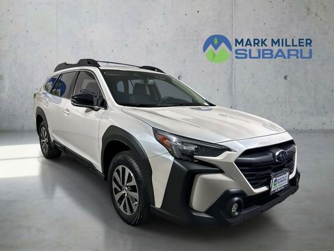 Used 2025 Subaru Outback Premium w/ Popular Package #1 AWD/4WD image 1
