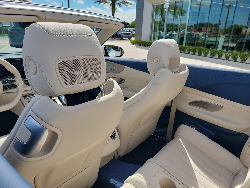 Used 2023 Mercedes-Benz E 450 4MATIC Cabriolet image 17