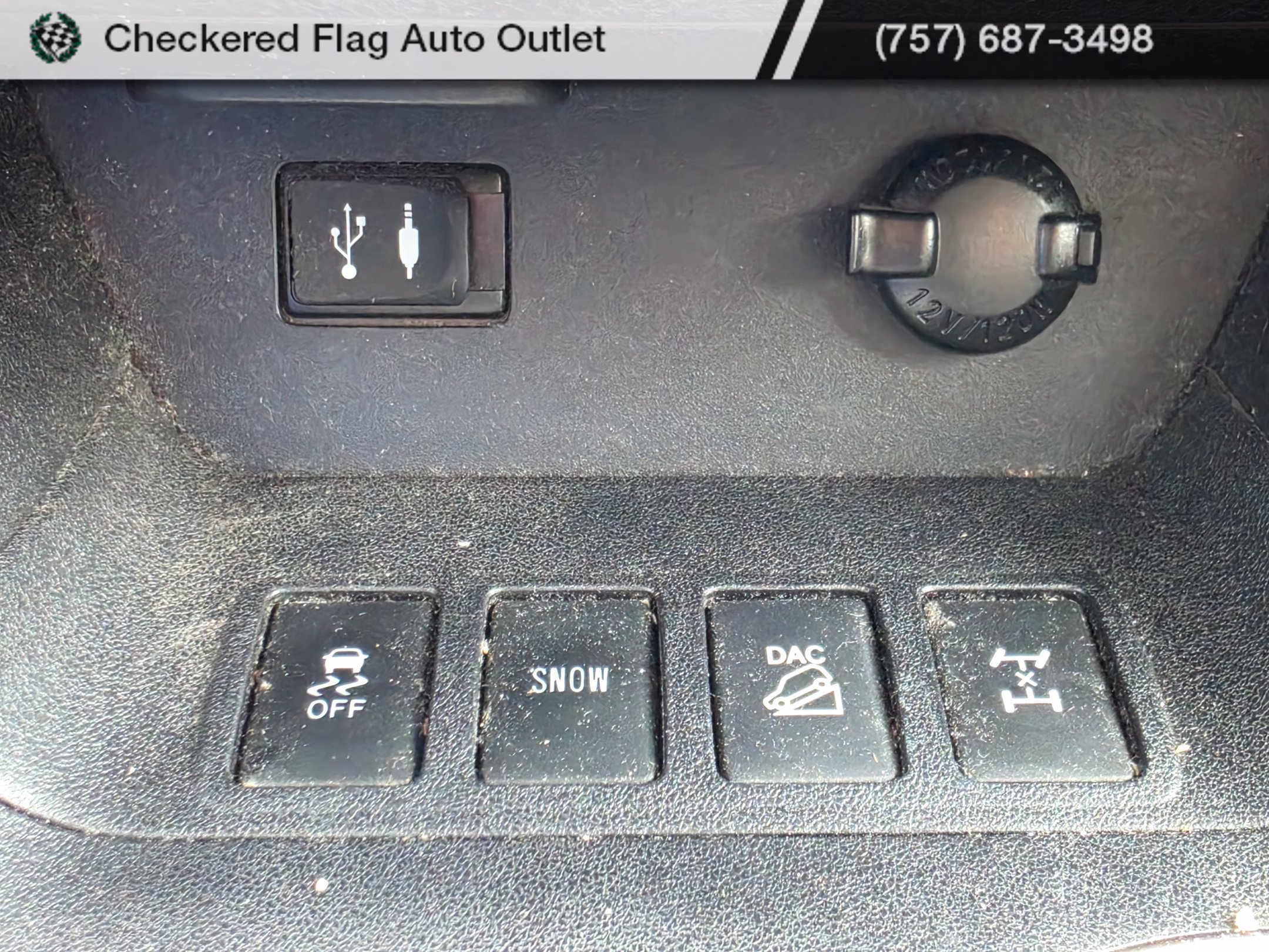 Used 2015 Toyota Highlander XLE AWD/4WD image 18