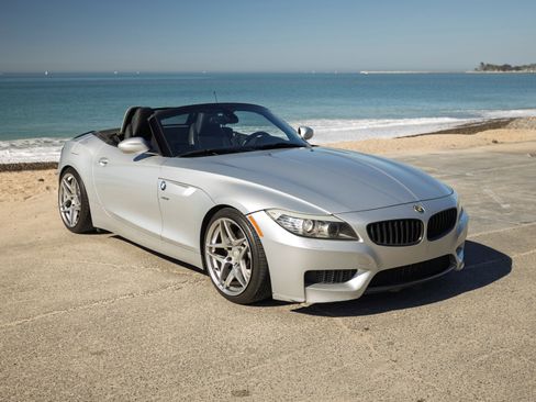 Used 2013 BMW Z4 sDrive28i RWD image 11