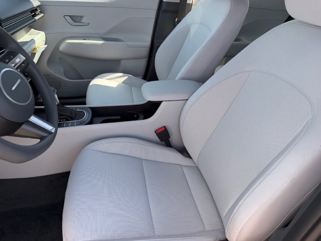 New 2027 Hyundai Kona SE AWD/4WD image 10