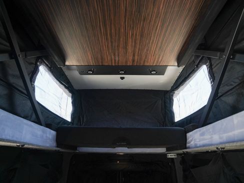 Used 2022 Mercedes-Benz Sprinter 2500 image 90