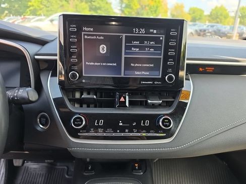 Used 2022 Toyota Corolla XSE FWD image 17