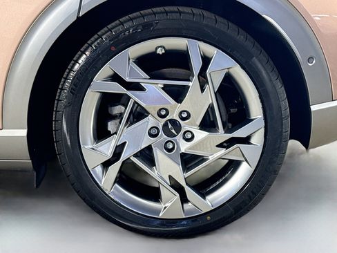 Used 2023 Genesis GV60 Performance image 37