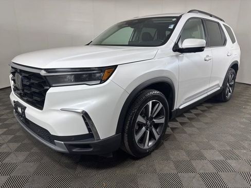 Used 2023 Honda Pilot Elite image 8