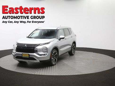 Used 2024 Mitsubishi Outlander SE AWD/4WD image 55