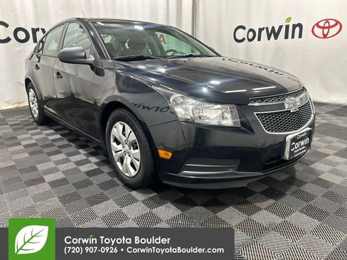 Used 2014 Chevrolet Cruze LS FWD image 1