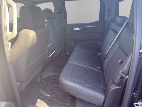 New 2026 GMC Sierra 1500 SLT w/ SLT Convenience Package image 9