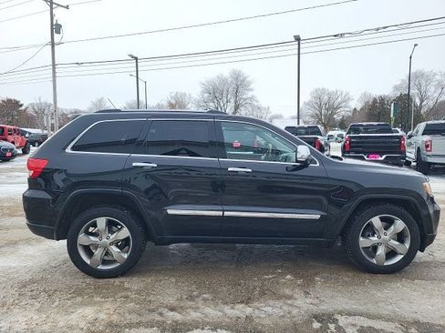 Used 2013 Jeep Grand Cherokee Overland image 22