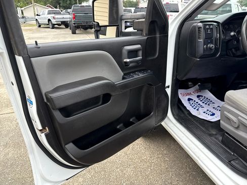 Used 2019 Chevrolet Silverado 2500 W/T w/ WT Convenience Package image 17