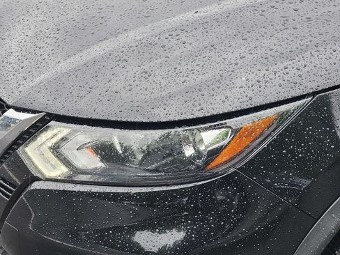 Used 2020 Nissan Rogue Sport SL AWD/4WD image 9