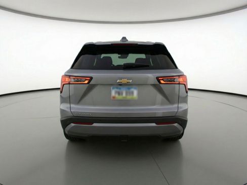 Used 2025 Chevrolet Equinox LT image 7