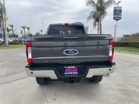 Used 2018 Ford F250 Lariat w/ Lariat Ultimate Package AWD/4WD image 7