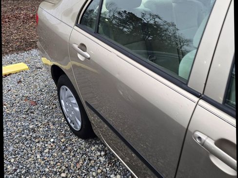 Used 2007 Toyota Corolla CE image 6