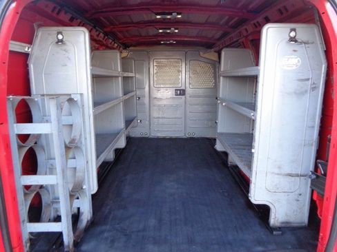 Used 2017 GMC Savana 2500 image 20