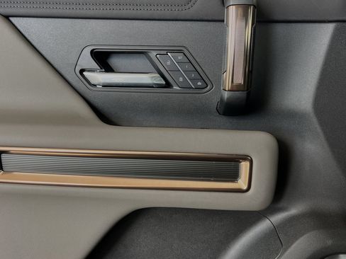 New 2025 GMC Hummer EV 3X AWD/4WD image 12