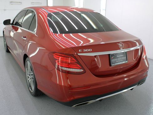 Used 2017 Mercedes-Benz E 300 image 7