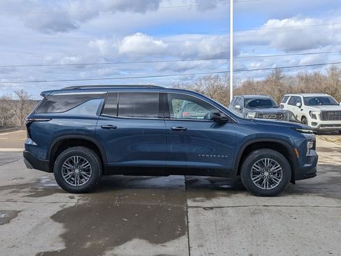 New 2026 Chevrolet Traverse LT w/ Driver Confidence Package image 6