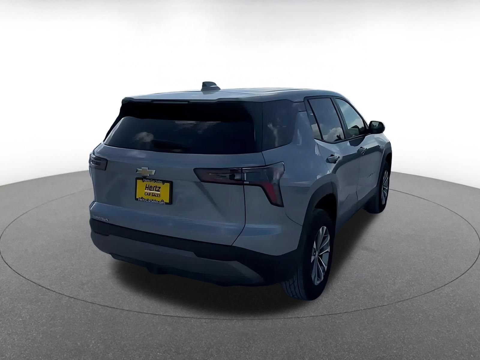 Used 2025 Chevrolet Equinox LT FWD image 13