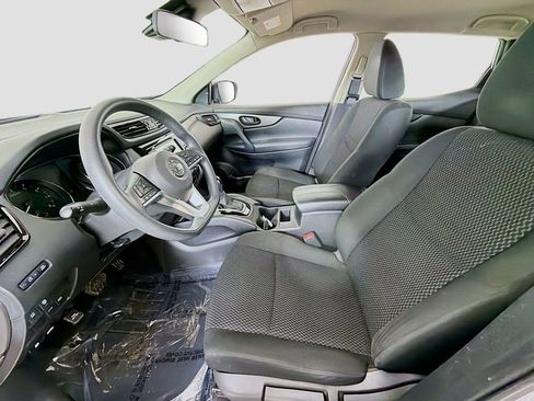 Used 2021 Nissan Rogue Sport S image 17