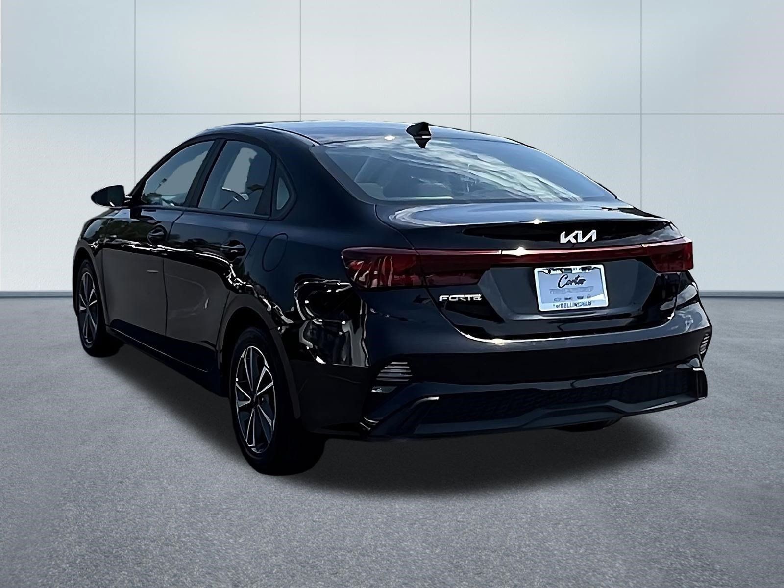 Used 2024 Kia Forte LXS FWD image 4