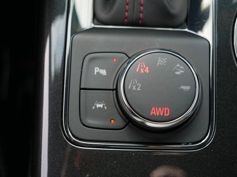 Certified 2025 Chevrolet Blazer RS w/ Enhanced Convenience Package image 33