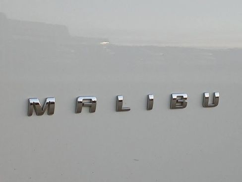 Certified 2025 Chevrolet Malibu LT image 32