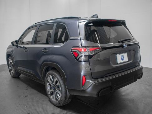 New 2026 Subaru Forester Touring image 5