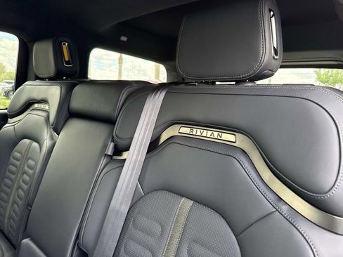 Used 2025 Rivian R1S Adventure AWD/4WD image 15