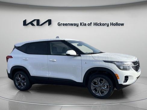 New 2026 Kia Seltos LX image 8