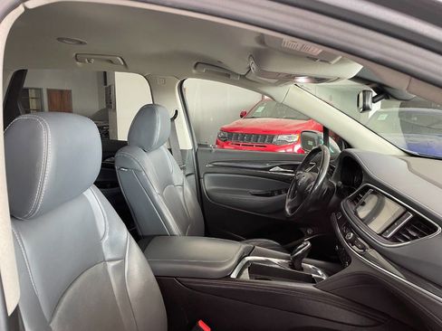 Used 2019 Buick Enclave Premium image 33