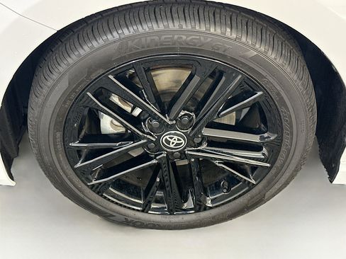 Used 2025 Toyota Camry SE FWD image 34