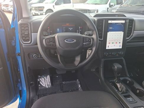 Used 2025 Ford Ranger XL w/ Trailer Tow Package image 14